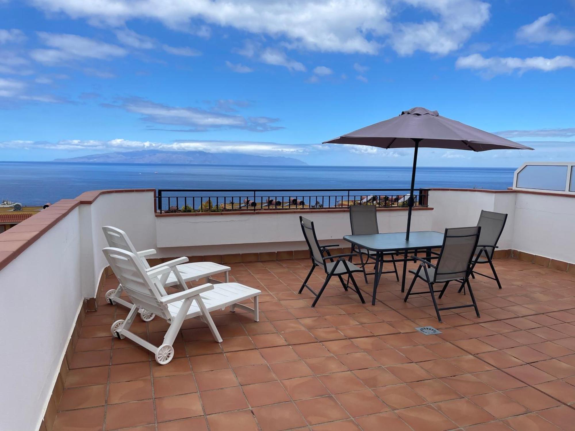 Amazing Duplex With Large Terrace And Sea Views Lejlighed Puerto de Santiago  Eksteriør billede