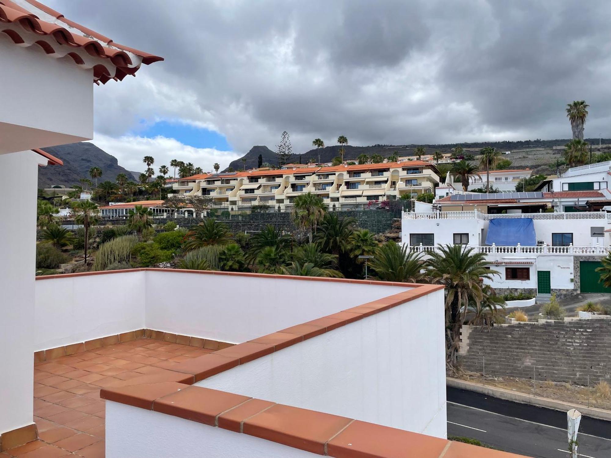 Amazing Duplex With Large Terrace And Sea Views Lejlighed Puerto de Santiago  Eksteriør billede